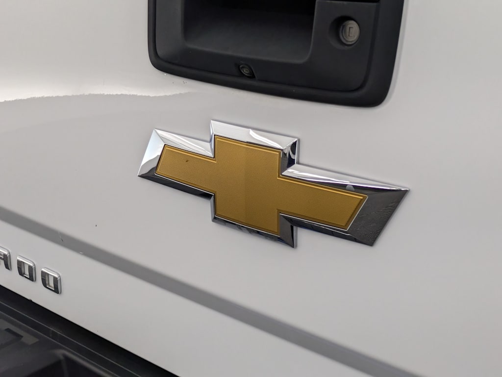 Thumbnail: 2019 Chevrolet Silverado 1500 - 23