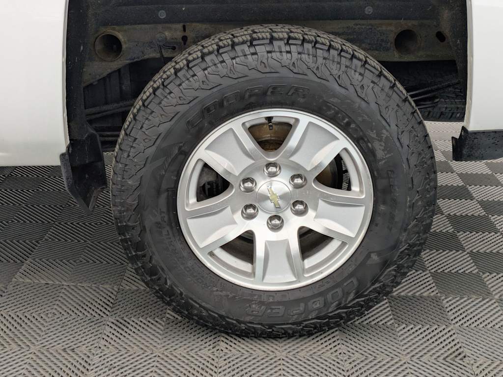 Thumbnail: 2019 Chevrolet Silverado 1500 - 8