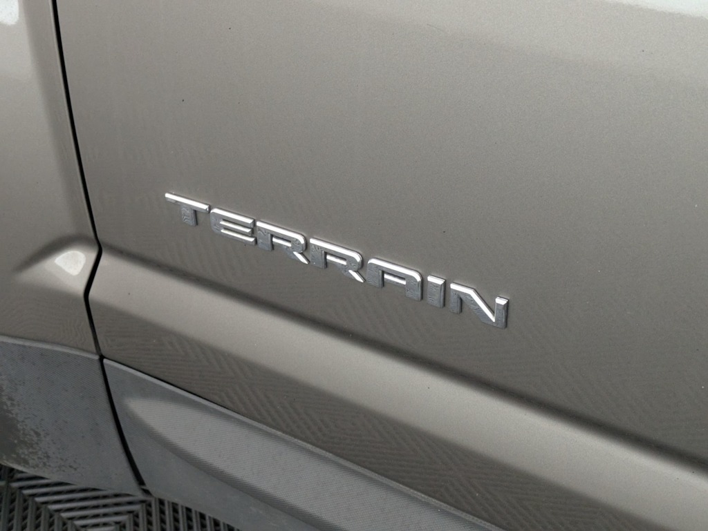 Thumbnail: 2012 GMC Terrain - 27