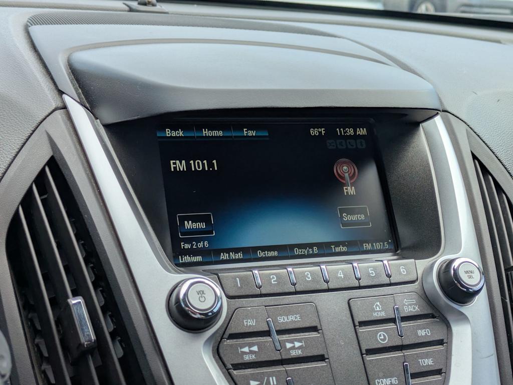 Thumbnail: 2016 Chevrolet Equinox - 32
