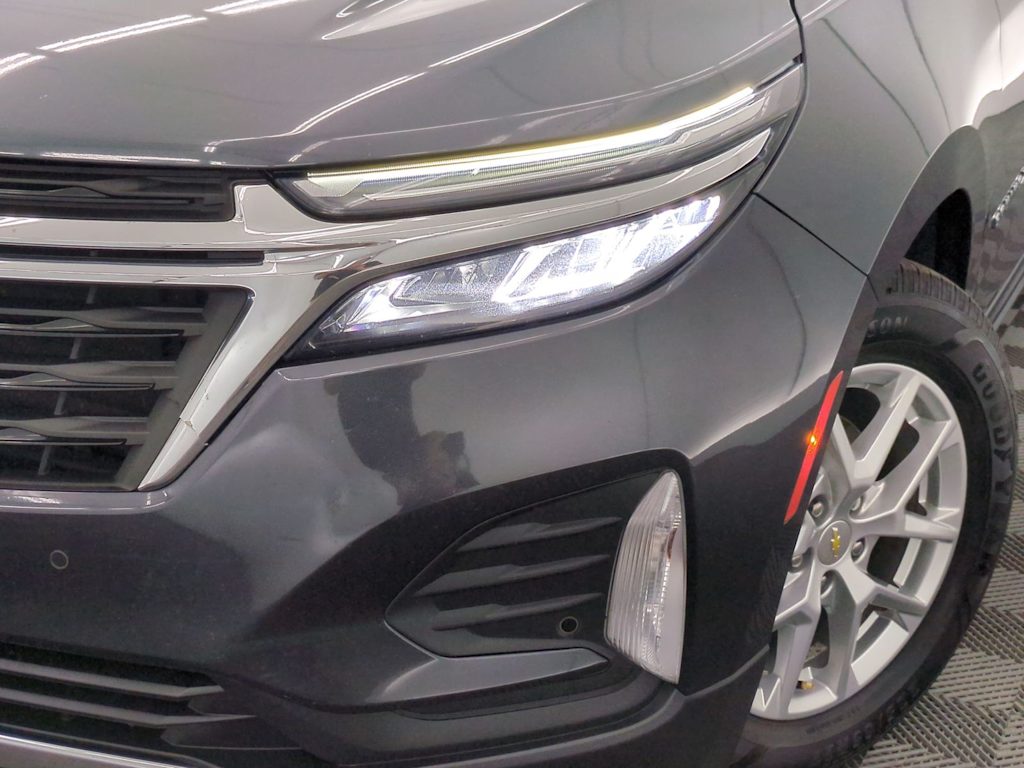 Thumbnail: 2022 Chevrolet Equinox - 24