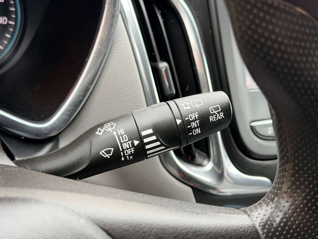 Thumbnail: 2020 Chevrolet Equinox - 16