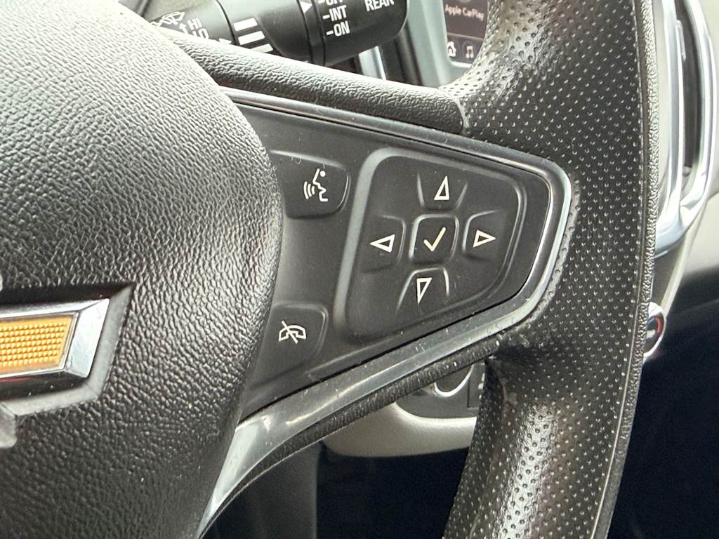 Thumbnail: 2020 Chevrolet Equinox - 30