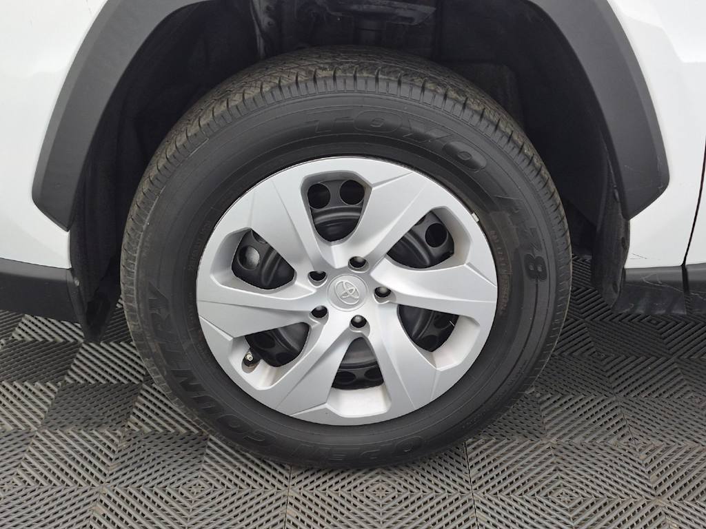 Thumbnail: 2025 Toyota RAV4 - 8