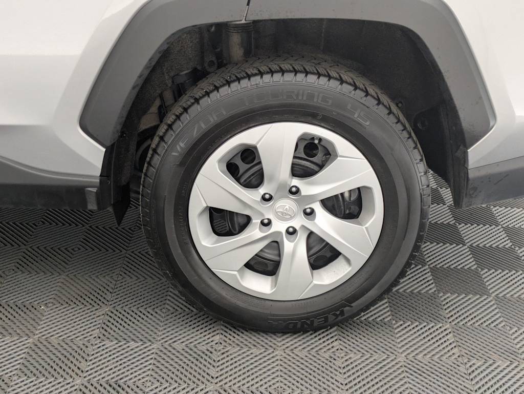 Thumbnail: 2024 Toyota RAV4 - 8