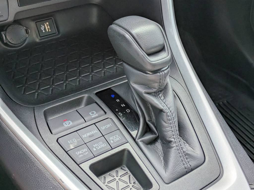 Thumbnail: 2024 Toyota RAV4 - 35