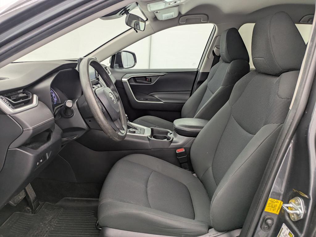 Thumbnail: 2020 Toyota RAV4 - 11