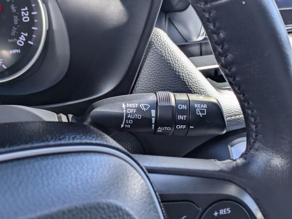Thumbnail: 2019 Toyota RAV4 - 32