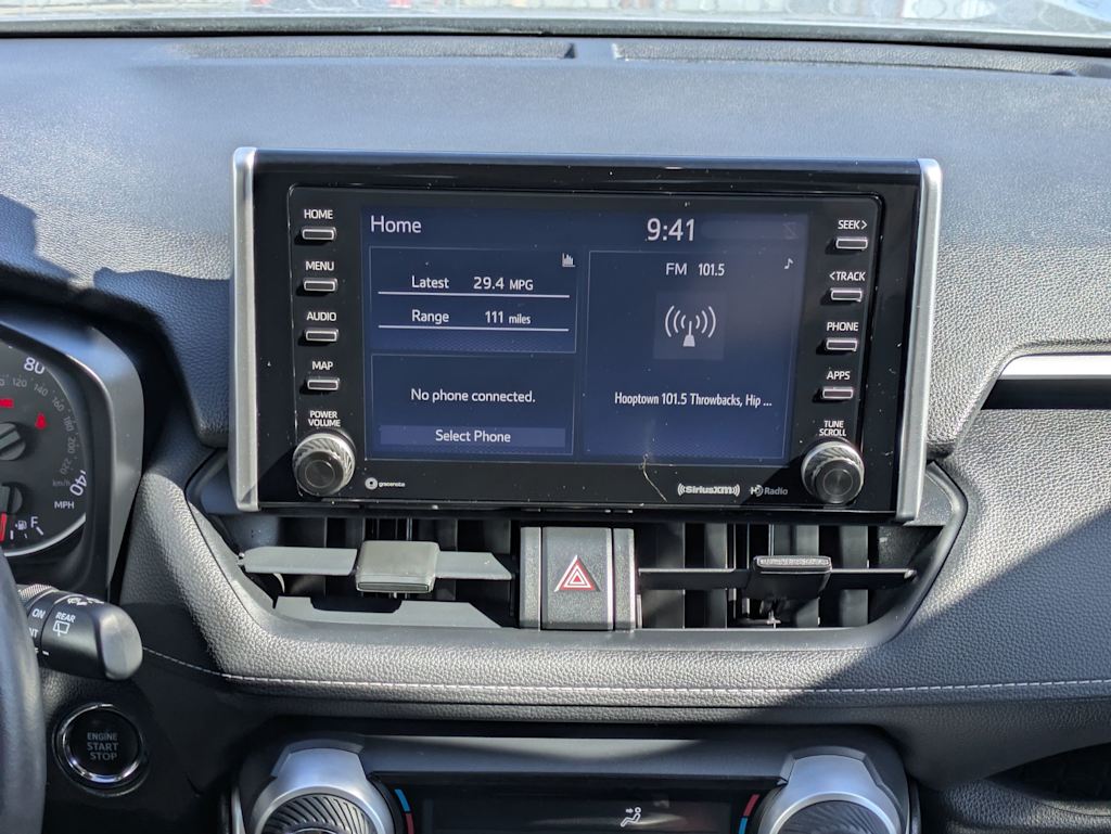 Thumbnail: 2019 Toyota RAV4 - 15