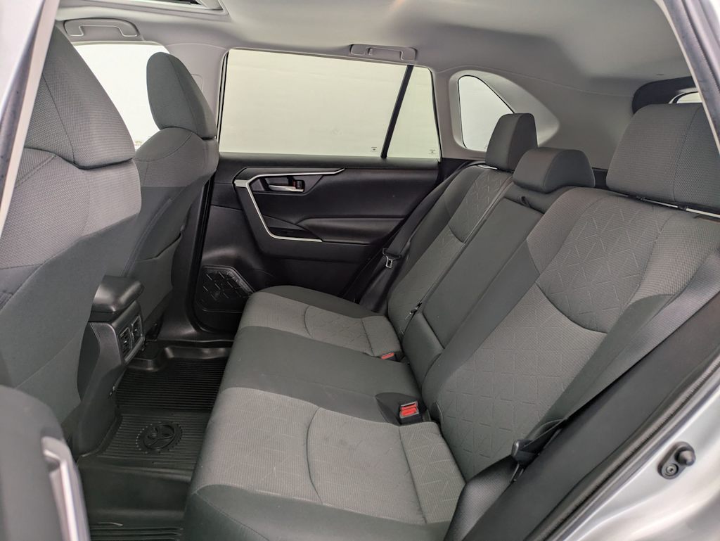 Thumbnail: 2019 Toyota RAV4 - 28