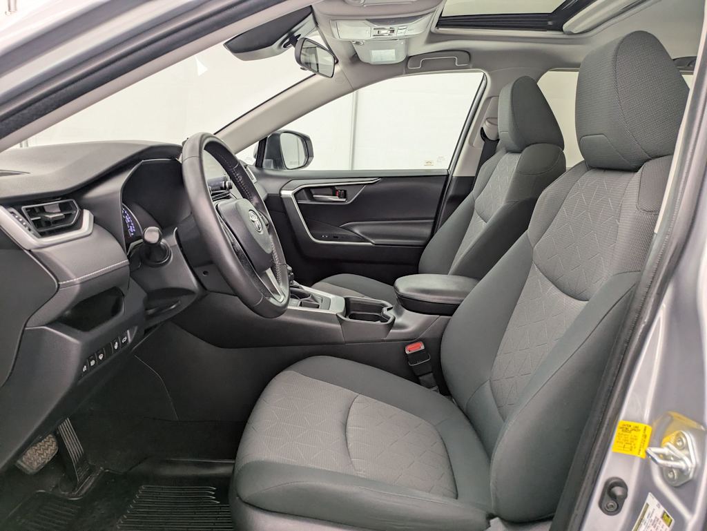 Thumbnail: 2019 Toyota RAV4 - 11