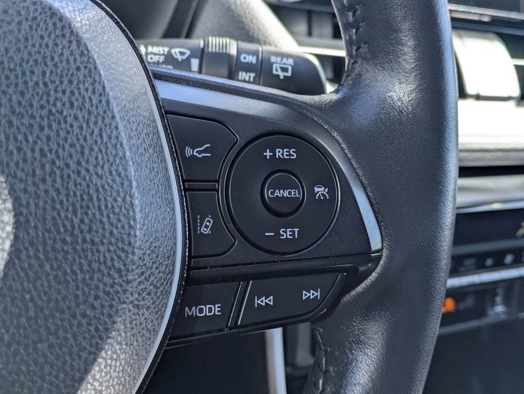 Thumbnail: 2019 Toyota RAV4 - 31