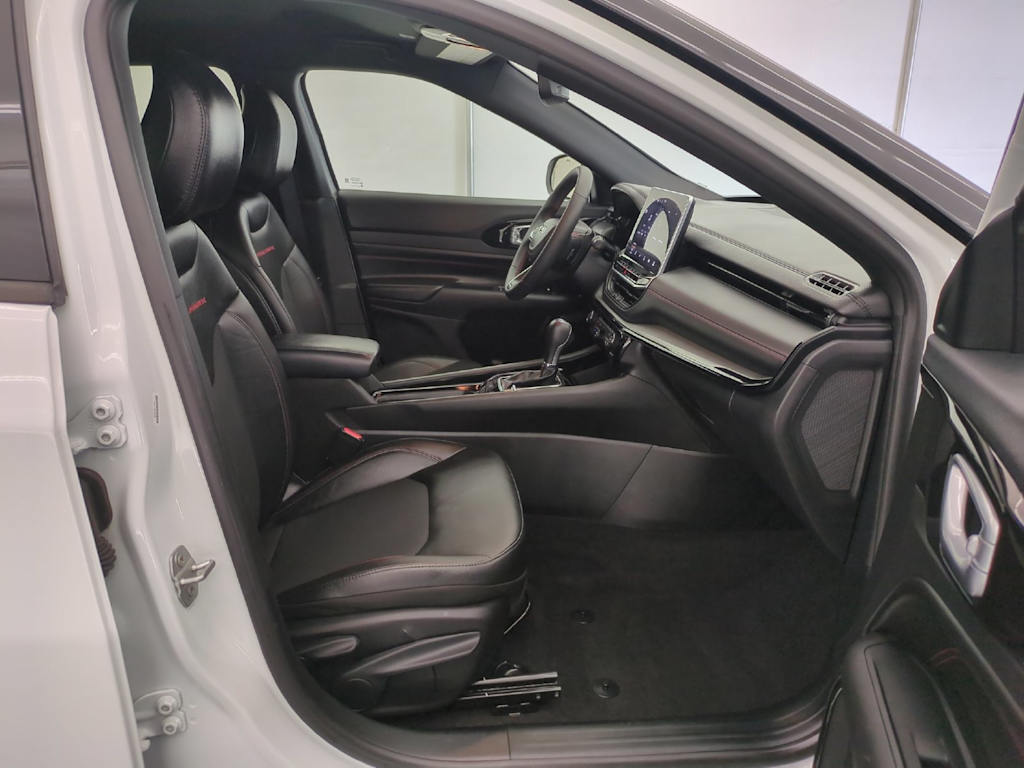 Thumbnail: 2026 Jeep Compass - 12