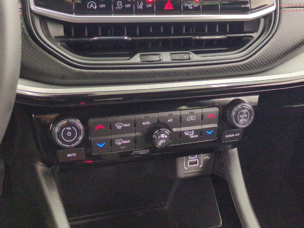 Thumbnail: 2026 Jeep Compass - 33