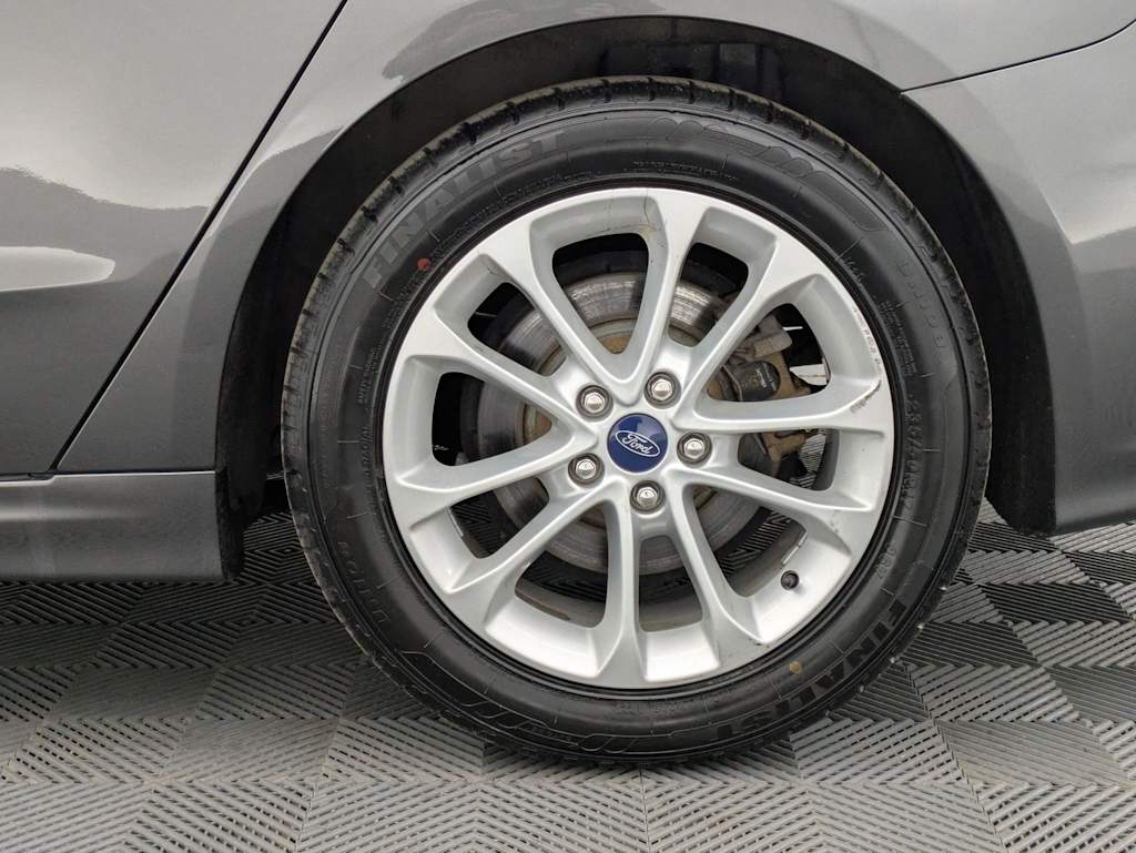 Thumbnail: 2019 Ford Fusion - 8