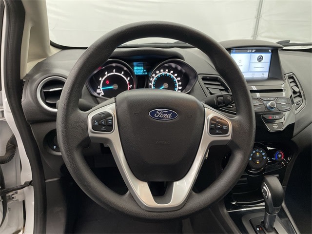 2019 Ford Fiesta SE 10