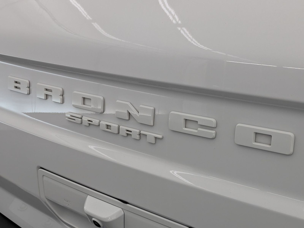 Thumbnail: 2025 Ford Bronco Sport - 25