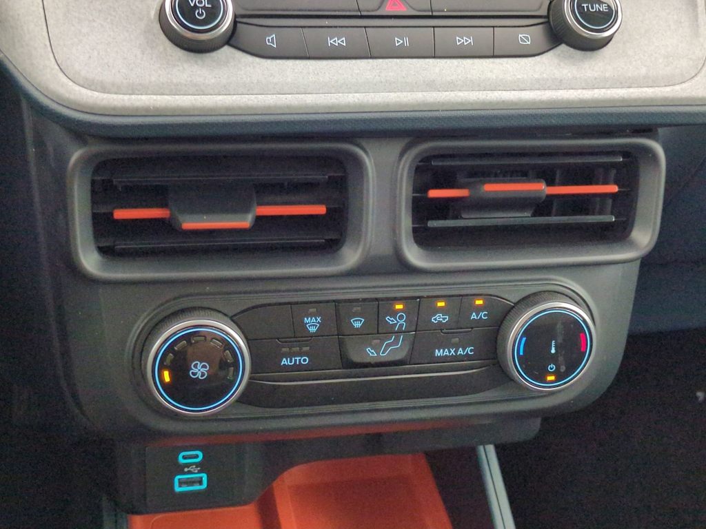 Thumbnail: 2024 Ford Maverick - 34