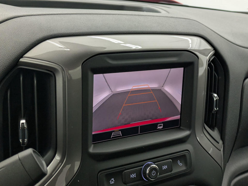 Thumbnail: 2026 Chevrolet Silverado 1500 - 28