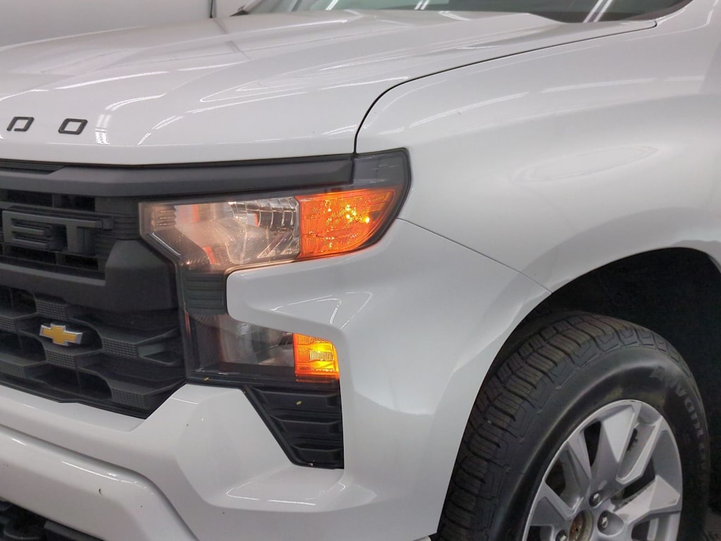Thumbnail: 2022 Chevrolet Silverado 1500 - 24