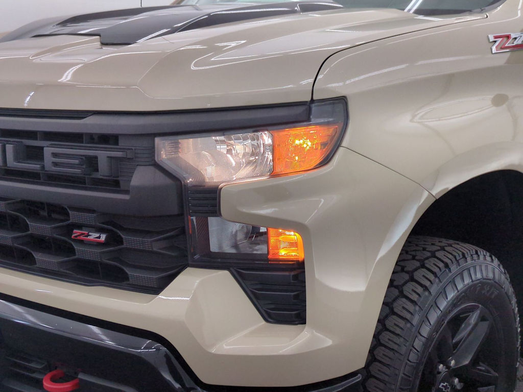 Thumbnail: 2023 Chevrolet Silverado 1500 - 23