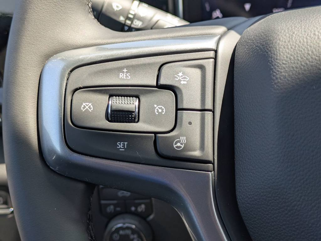 Thumbnail: 2025 Chevrolet Silverado 1500 - 32