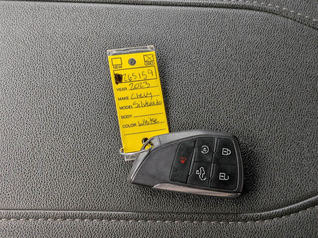 Thumbnail: 2023 Chevrolet Silverado 1500 - 19