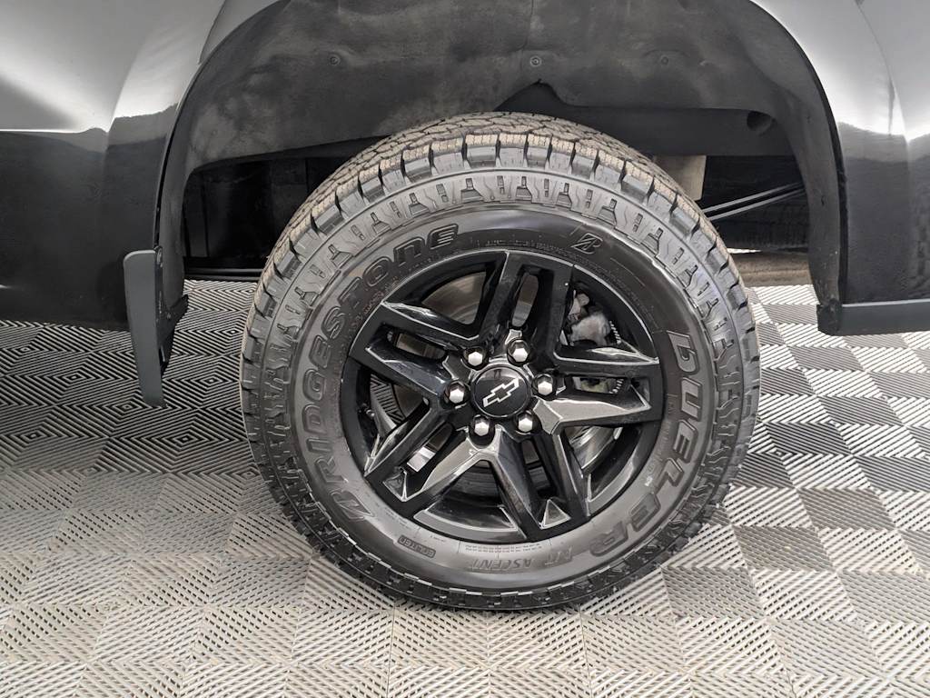 Thumbnail: 2023 Chevrolet Silverado 1500 - 8