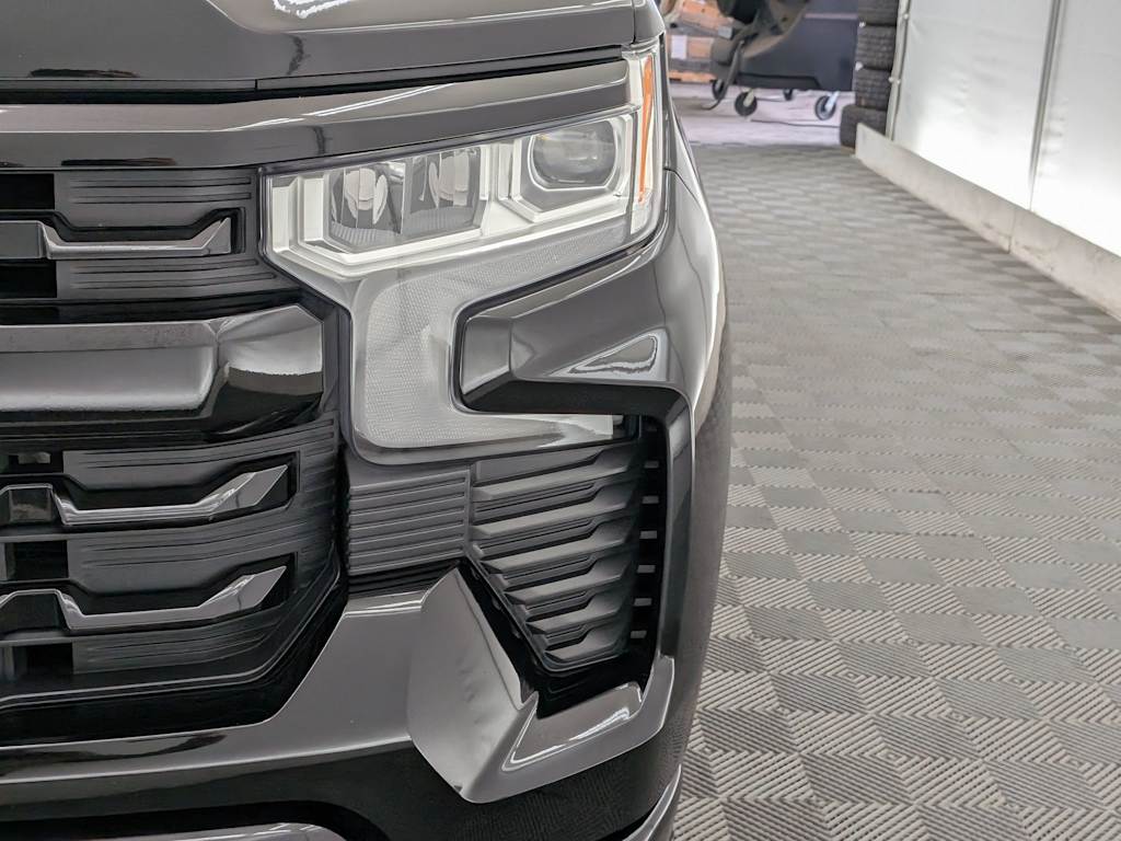 Thumbnail: 2023 Chevrolet Silverado 1500 - 24