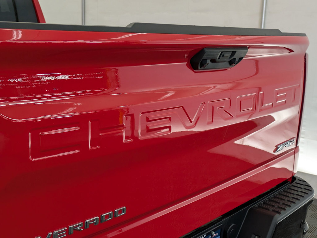 2024 Chevrolet Silverado 1500 ZR2 25