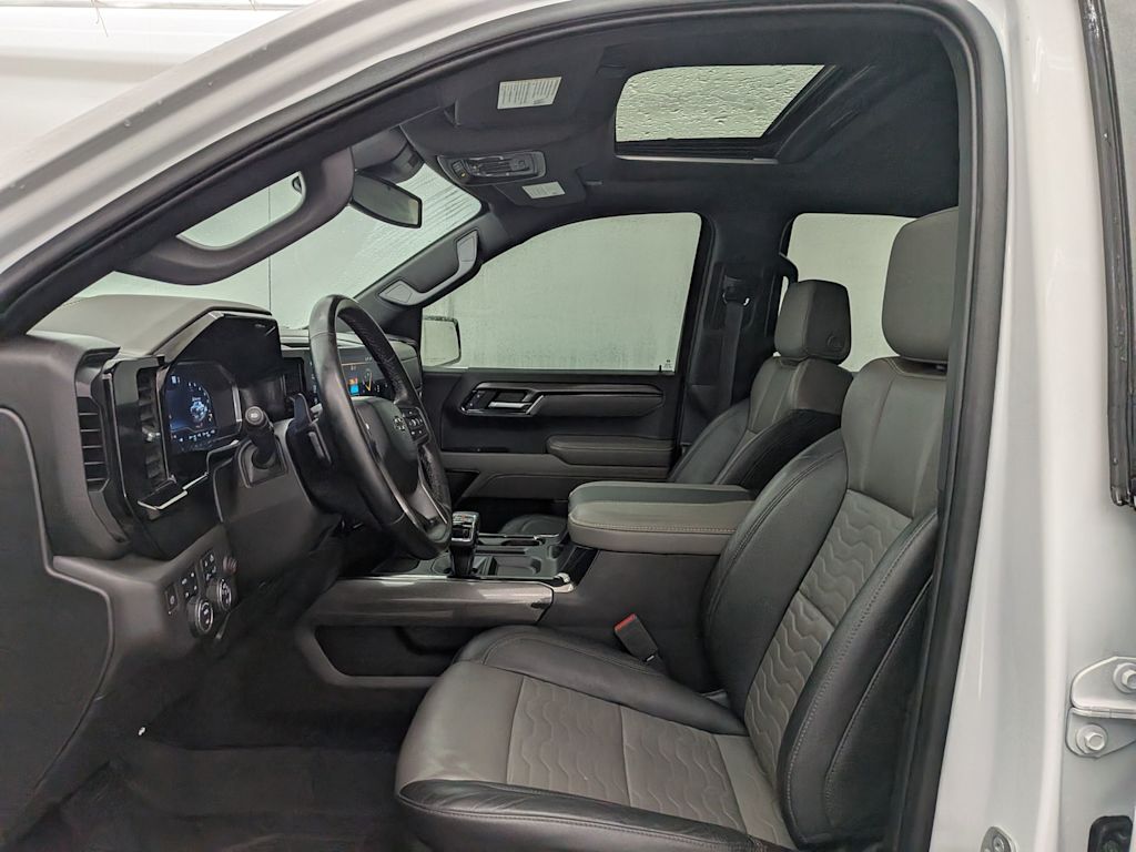 Thumbnail: 2023 Chevrolet Silverado 1500 - 11