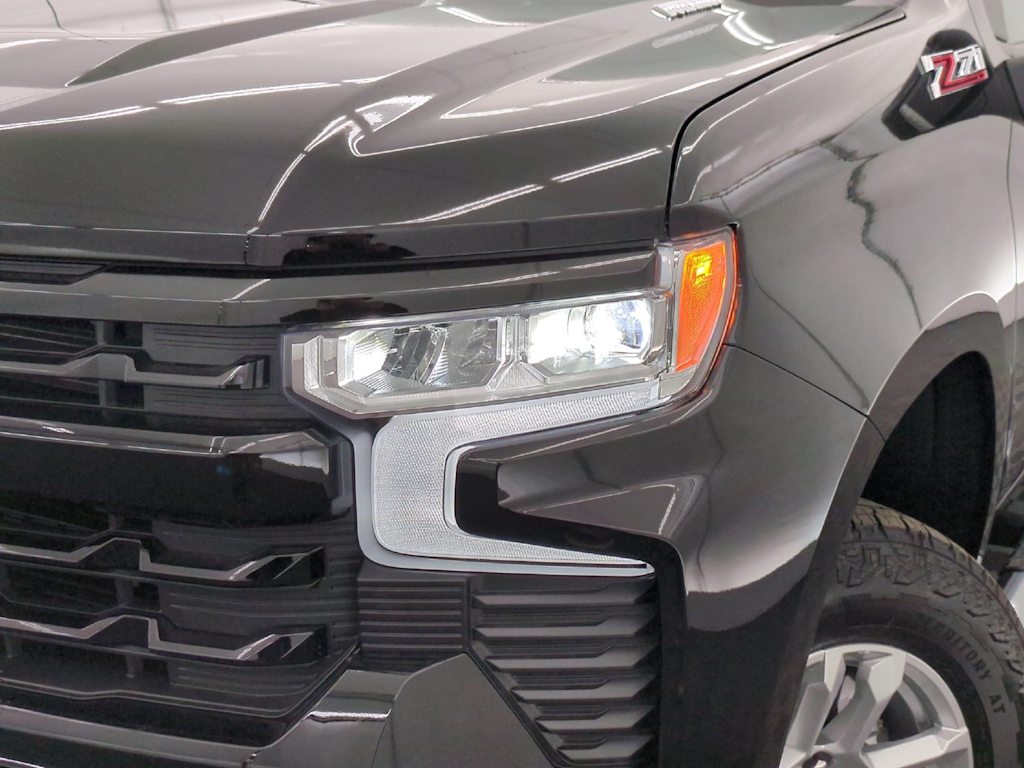 Thumbnail: 2026 Chevrolet Silverado 1500 - 11
