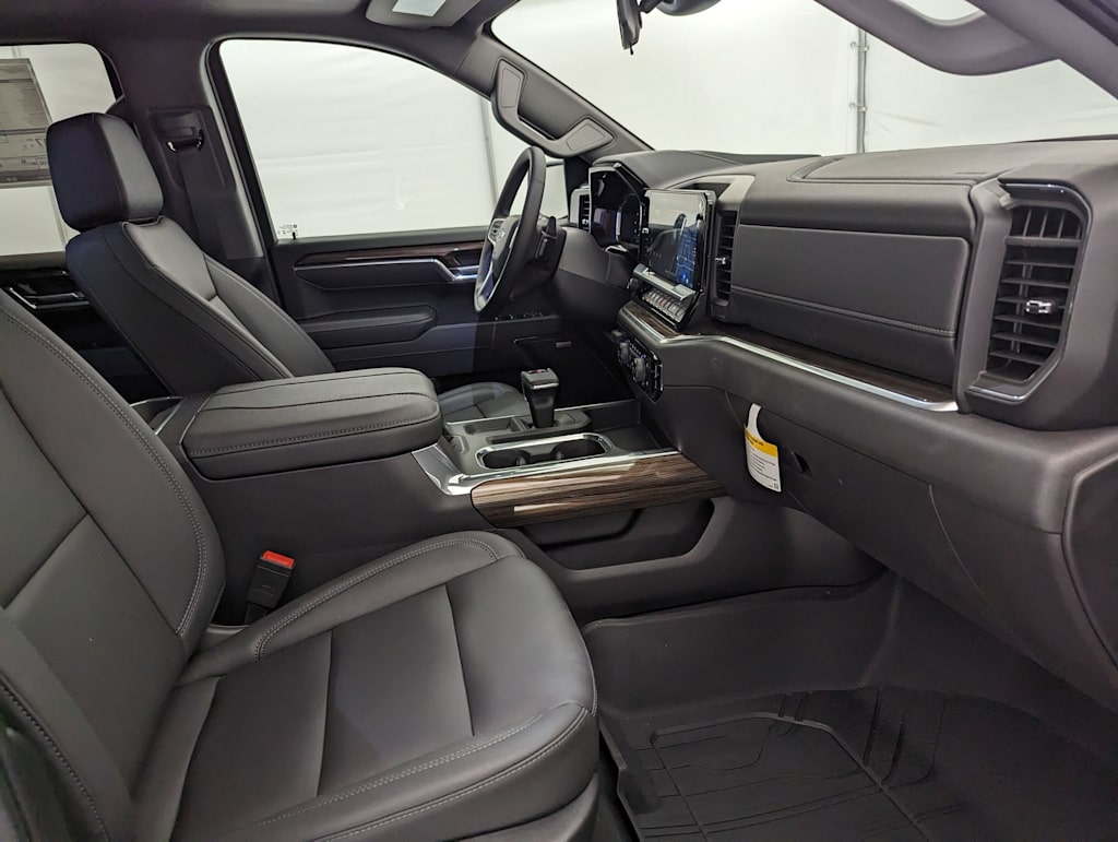 Thumbnail: 2025 Chevrolet Silverado 1500 - 12