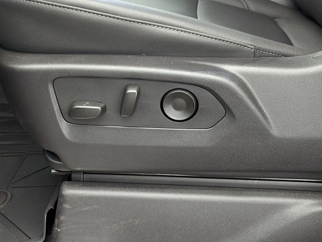 Thumbnail: 2025 Chevrolet Silverado 1500 - 28