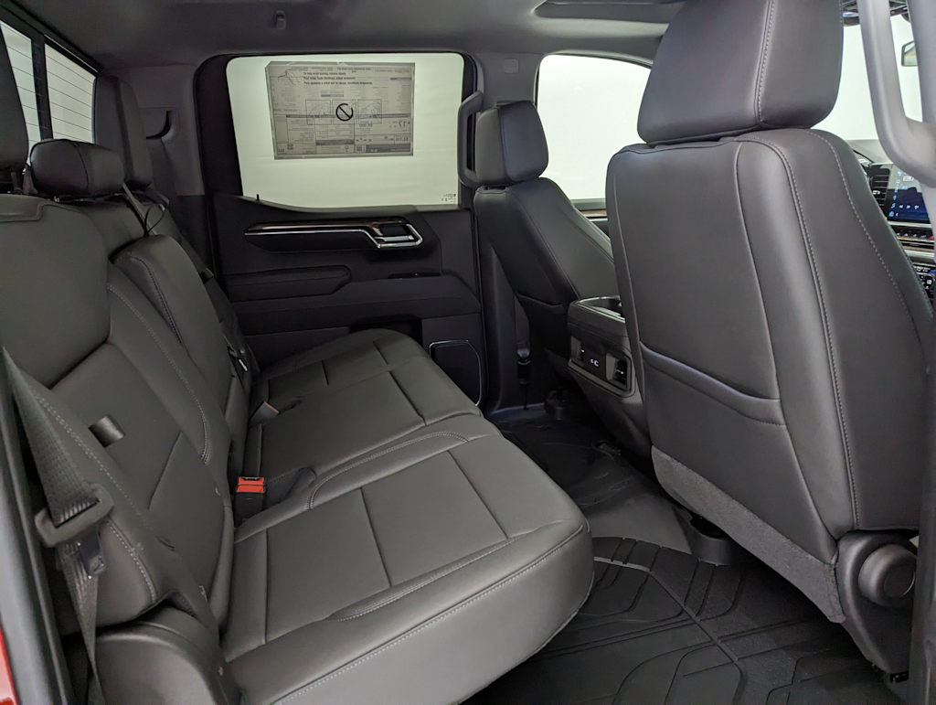 Thumbnail: 2025 Chevrolet Silverado 1500 - 31