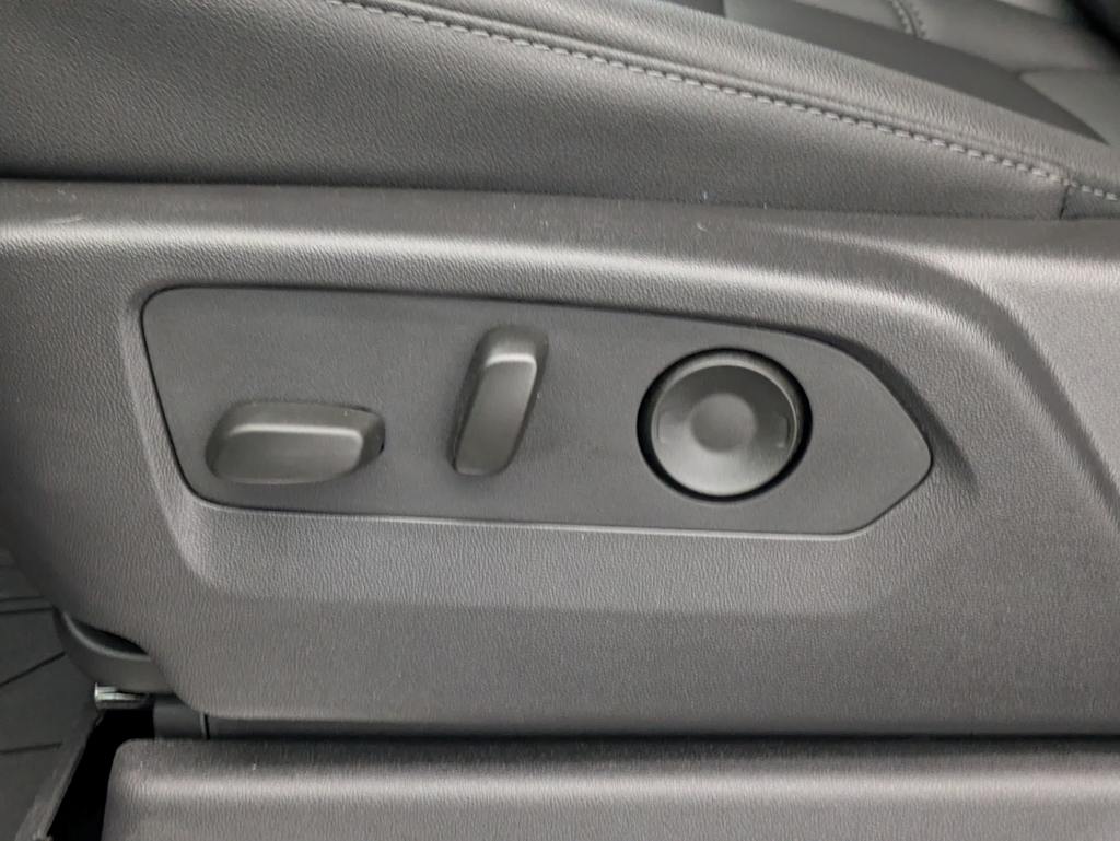 Thumbnail: 2025 Chevrolet Silverado 1500 - 29