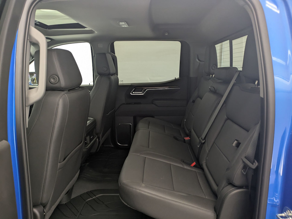 Thumbnail: 2025 Chevrolet Silverado 1500 - 31