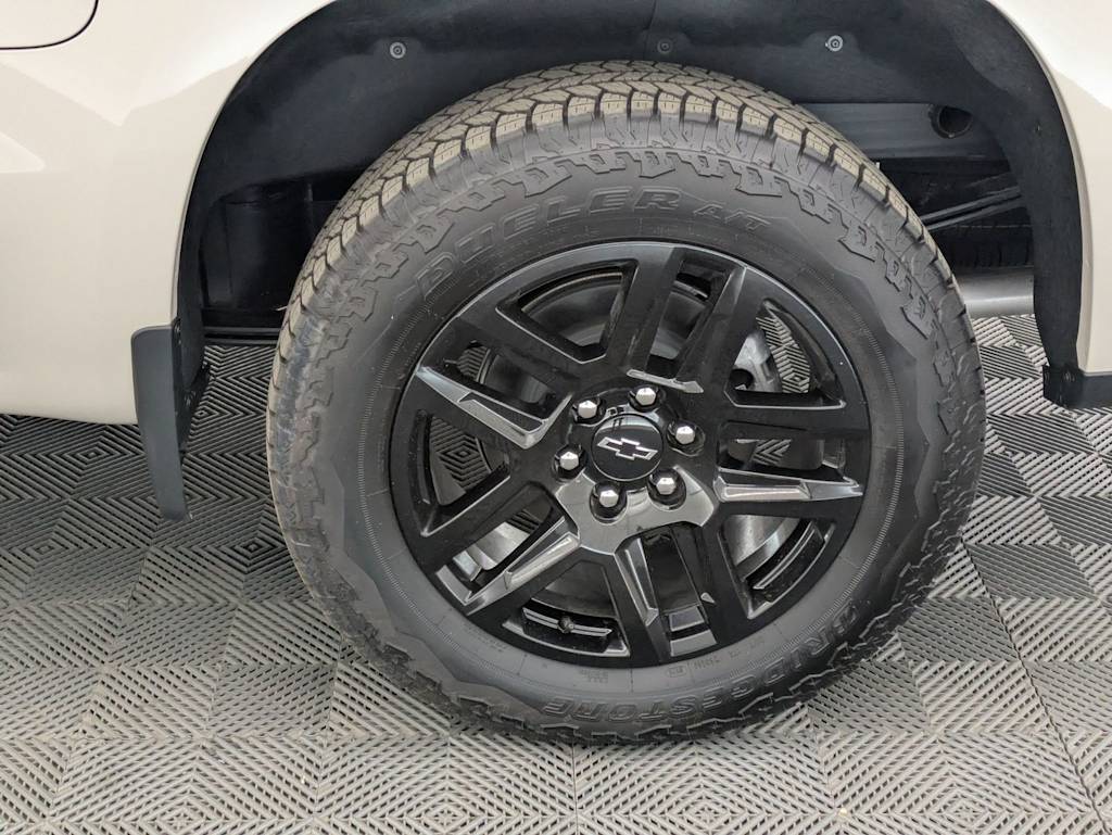 Thumbnail: 2026 Chevrolet Silverado 1500 - 8