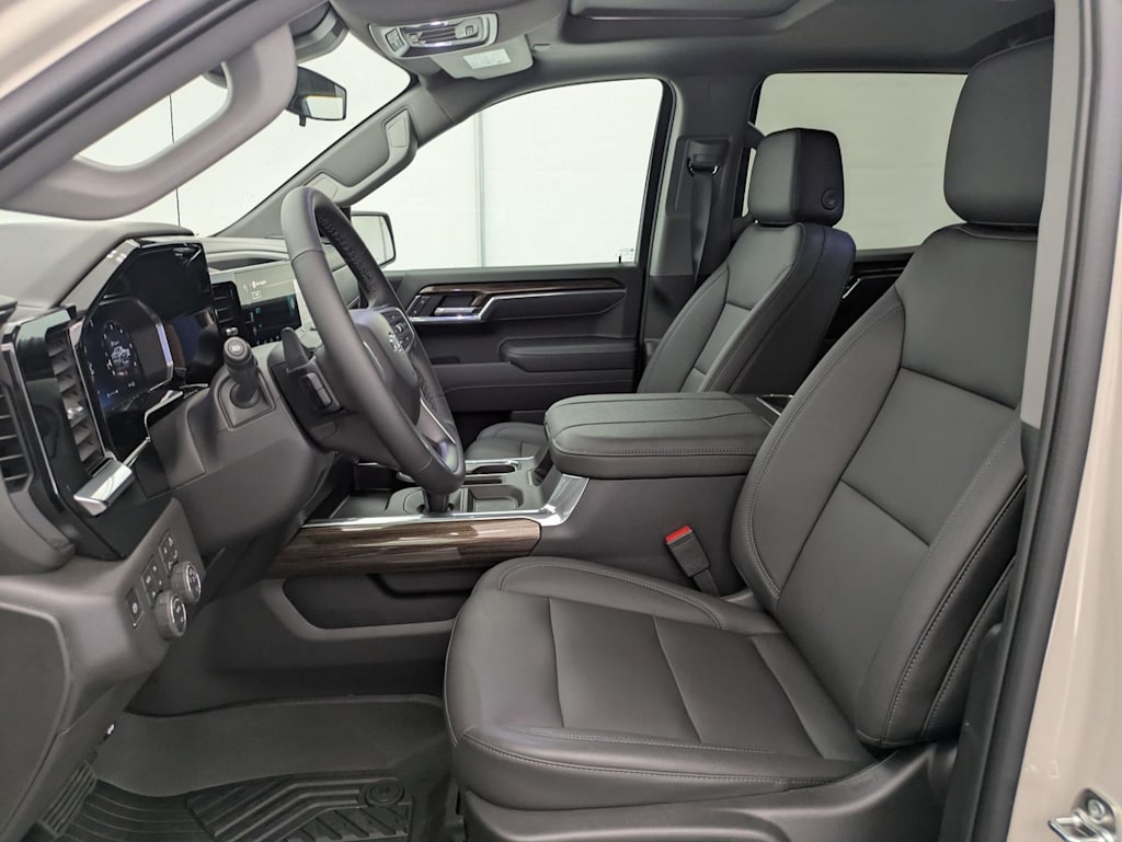 Thumbnail: 2026 Chevrolet Silverado 1500 - 11