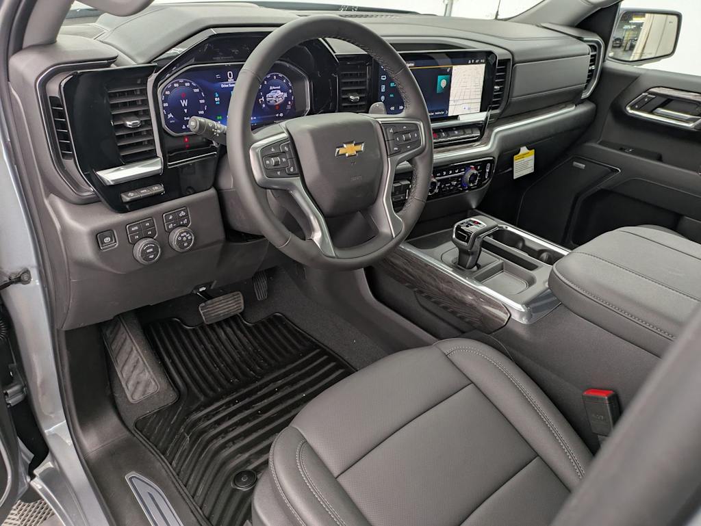 Thumbnail: 2026 Chevrolet Silverado 1500 - 2