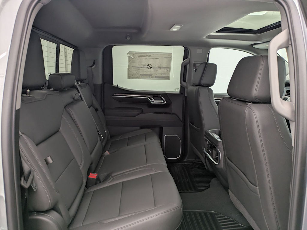 Thumbnail: 2026 Chevrolet Silverado 1500 - 31