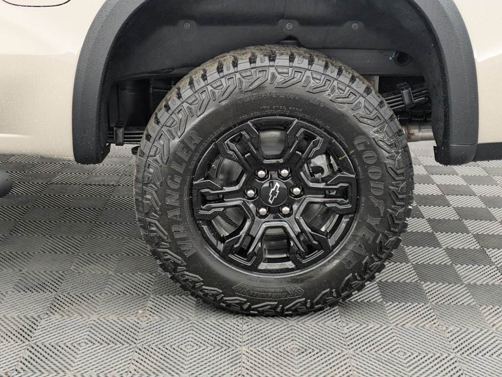 Thumbnail: 2026 Chevrolet Silverado 1500 - 8