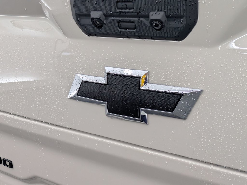 Thumbnail: 2026 Chevrolet Silverado 1500 - 26