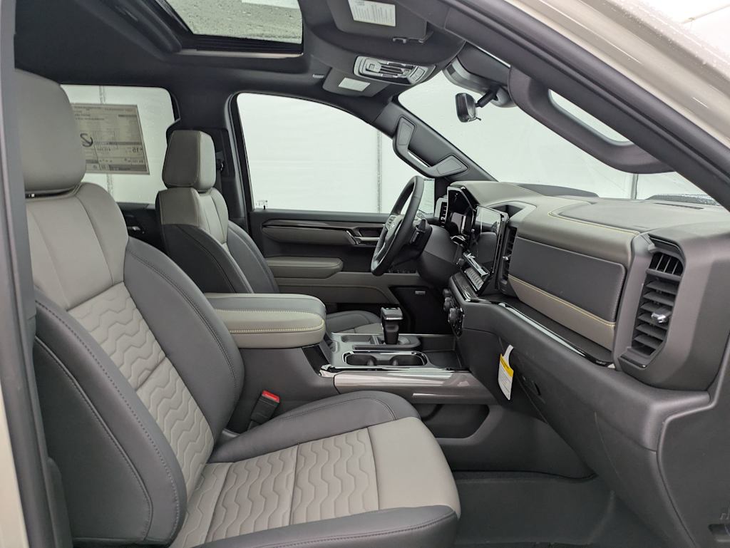 Thumbnail: 2026 Chevrolet Silverado 1500 - 12