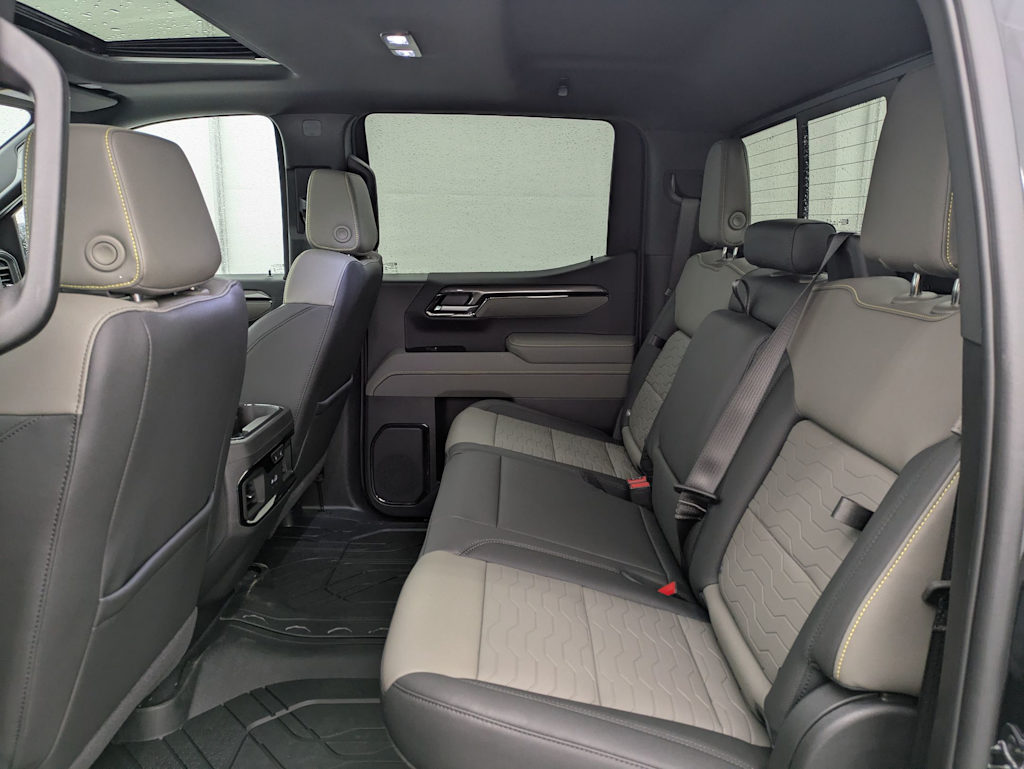 Thumbnail: 2026 Chevrolet Silverado 1500 - 31