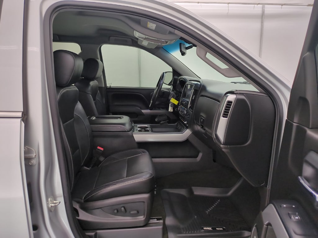 Thumbnail: 2017 Chevrolet Silverado 1500 - 12