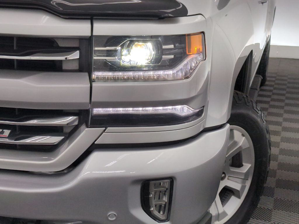 Thumbnail: 2017 Chevrolet Silverado 1500 - 23