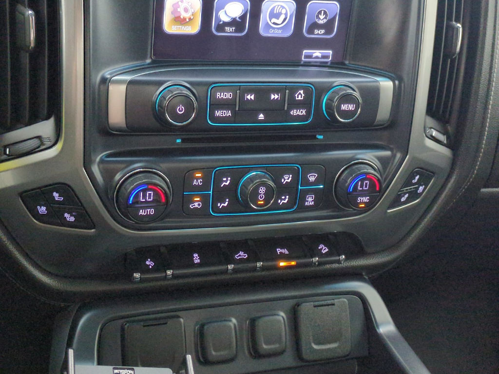 Thumbnail: 2017 Chevrolet Silverado 1500 - 33