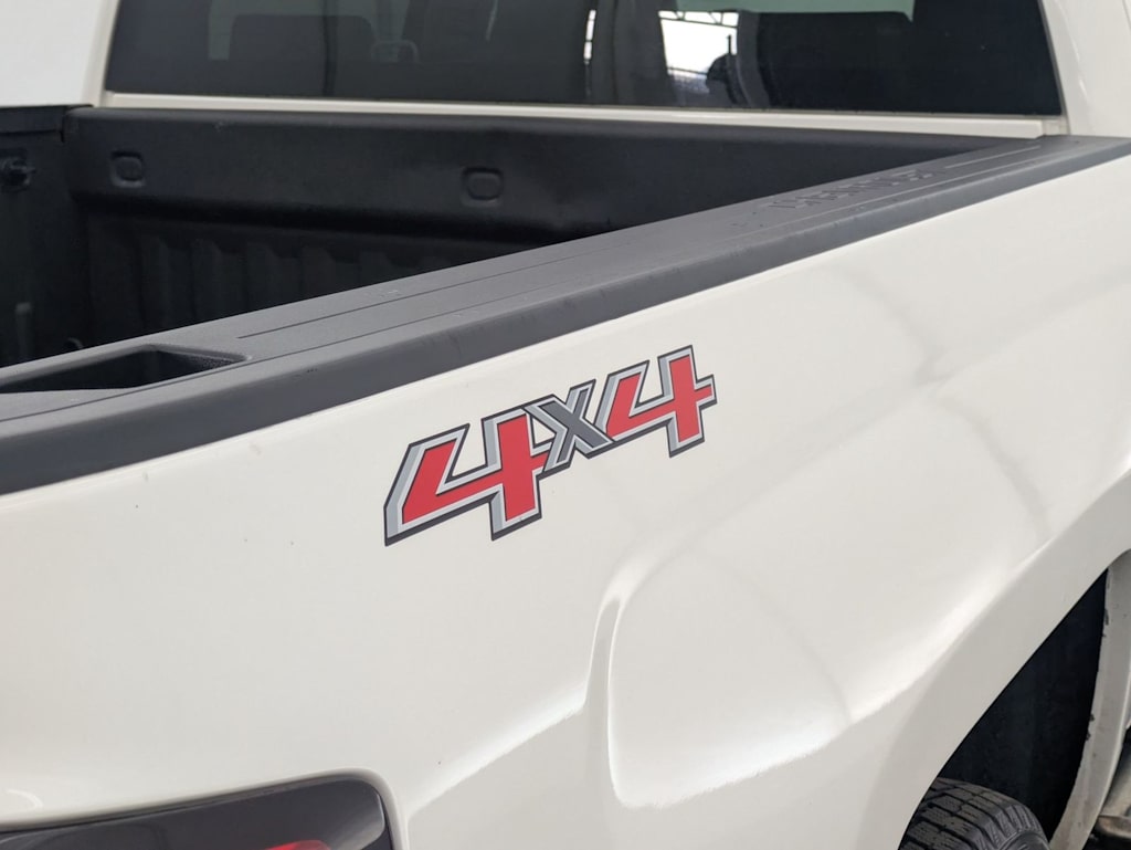 Thumbnail: 2014 Chevrolet Silverado 1500 - 26