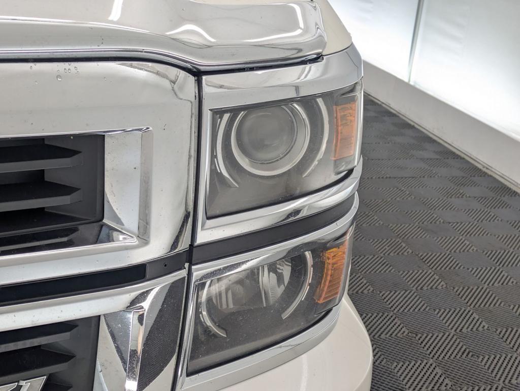 Thumbnail: 2014 Chevrolet Silverado 1500 - 23